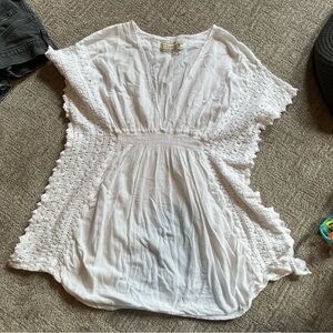 Resort Wear Sea Spice White Crochet-Trim V-Neck Swim Coverup